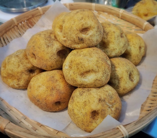 이달의 관광지 해남 다미당 감자빵