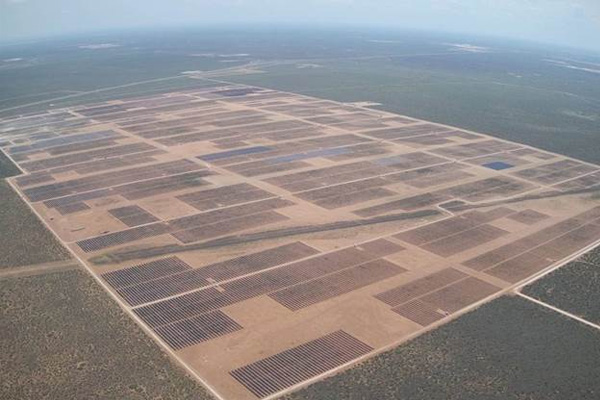 한화에너지 미국법인 174 Power Global이 지난 8월 미국 텍사스주에 완공한180MW 급 태양광 발전소 전경. [한화에너지]