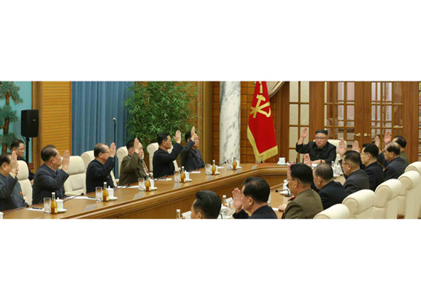 북한 노동당 정치국 회의서 경제난 논의 [뉴시스]