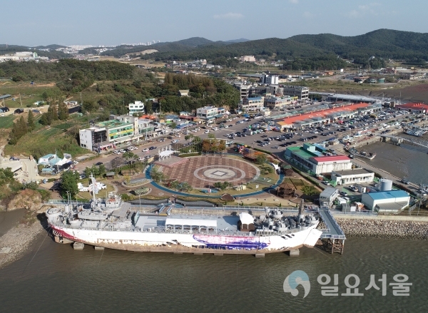 김포함상공원과 대명항 전경