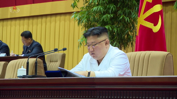 북한 조선중앙TV는 김정은 국무위원장이 지난 6일 평양에서 조선노동당 제6차 세포비서대회를 지도했다고 지난 7일 방송했다. [사진=조선중앙TV 캡쳐]
