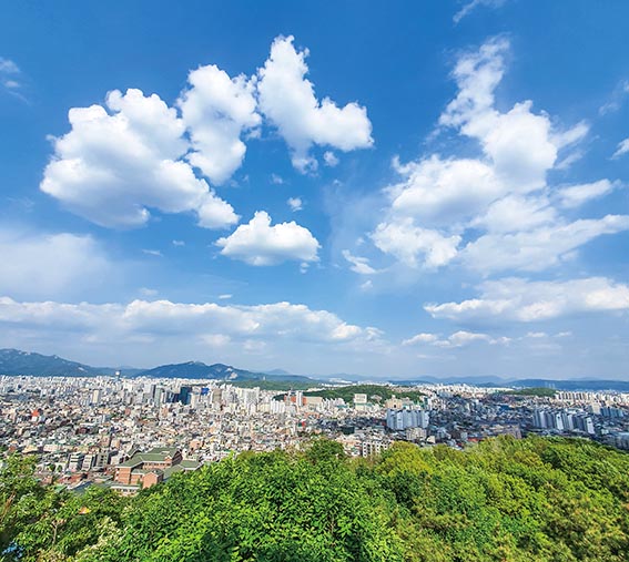 [서울 명(소)장(인)을 찾아서-84] 북한산의 장엄한 기운 ‘북한산성길’