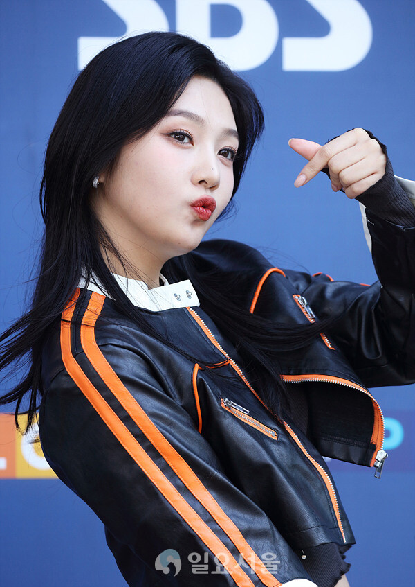 [일요서울 포토] 레드벨벳 조이, 귀욤 돋는 '하트 3종'