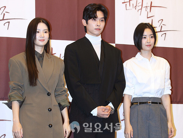 드라마 완벽한 가족 기자간담회에 참석한 박주현-이시우-최예빈