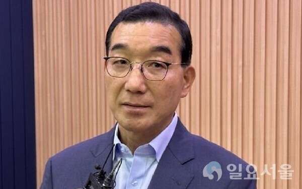 김광신 대전 중구청장이 항소심 선고 후 입장을 말하고 있다.