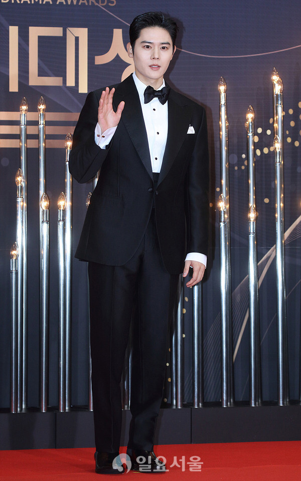 2023 KBS 연기대상 레드카펫 행사에 참석한 김동준