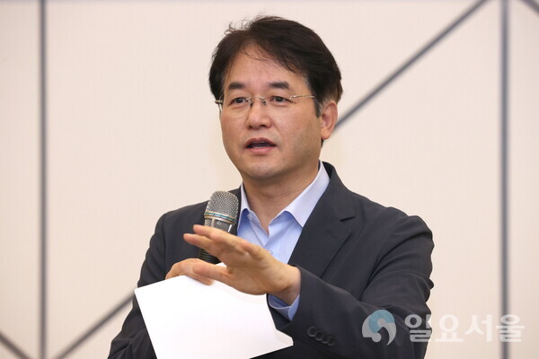 ‘제1회 고양혁신전략세미나’에 참석한 이동환 고양특례시장