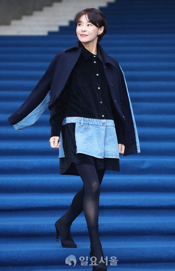 IS포토|서울패션위크] 예지원, '멋짐 폭발~' < 연예포토 < 포토 < 기사