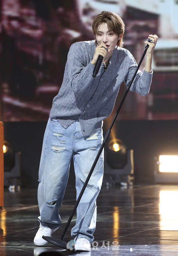 MBC M 음악방송 쇼챔피언에 출연한 JUNHEE