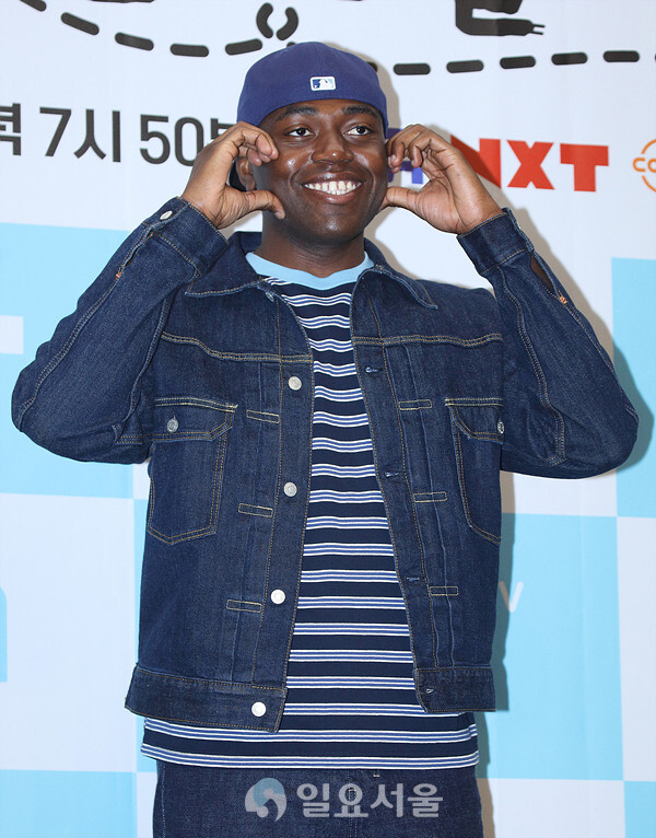 예능 어디로 튈지 몰라 제작발표회에 참석한 조나단