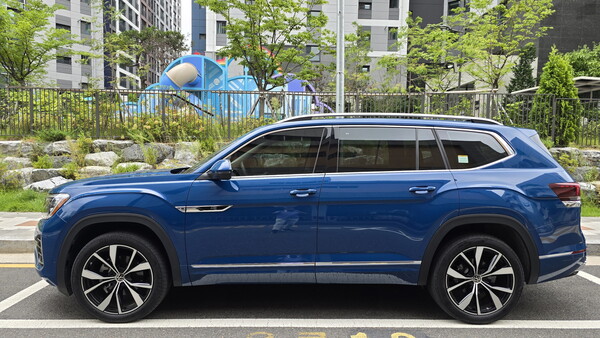 폭스바겐 아틀라스 측면 [이정하 자동차전문기자]