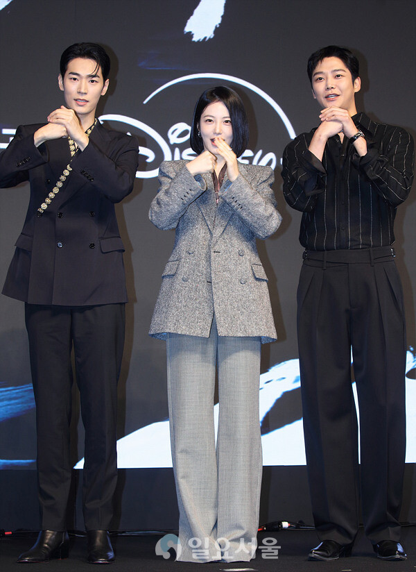디즈니+ 사극 탁류 제작발표회에 참석한 박서함-신예은-로운