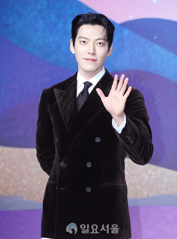 넷플릭스 시리즈 다 이루어질지니 제작발표회에 참석한 김우빈