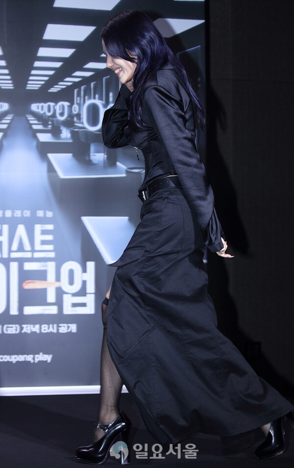 쿠팡플레이 예능 저스트 메이크업 제작발표회에 참석한 이사배