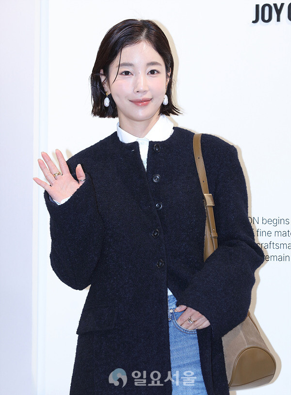 조이 그라이슨 행사에 참석한 기은세