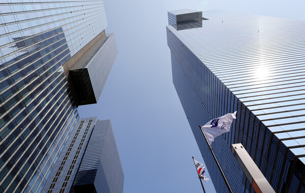 삼성, 현대차, LG, 롯데, 포스코, 한화, HD현대 등 19개 기업이 총 7조6000억 원 규모의 대금을 조기 집행한다.  [사진 = 서울 서초구 삼성전자 서초사옥, 뉴시스]