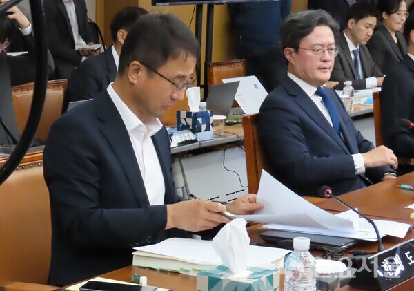 국회 행안위의 대전시 국정감사장의 한병도 의원 [사진 = 육심무 기자]