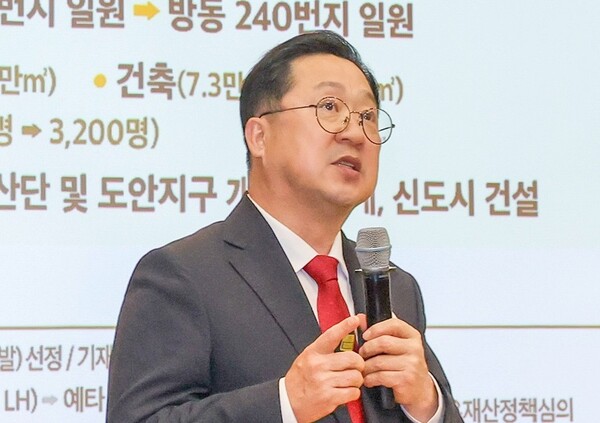 이장우 대전시장이 27일 유성구를 방문해 지역 핵심 사업의 지원을 약속했다.[사진 = 대전시]