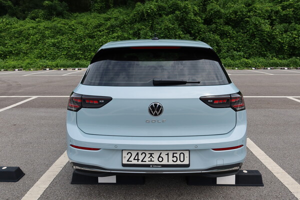 폭스바겐 골프 후면 [이정하 자동차전문기자]