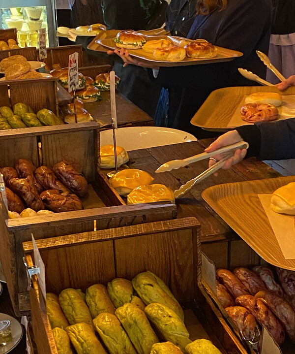 [사진 =런던베이글뮤지엄 공식 SNS, 뉴시스]