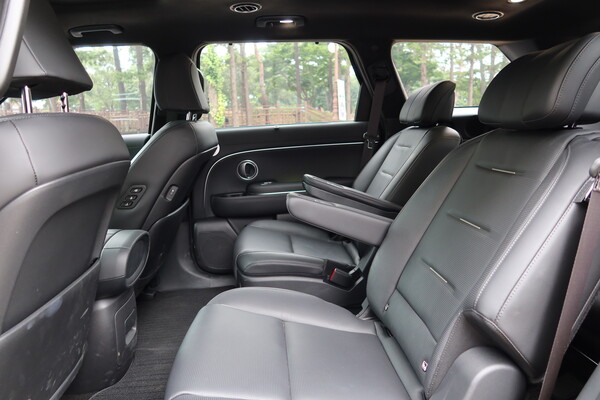 디 올 뉴 팰리세이드 하이브리드 2열 [이정하 자동차전문기자]