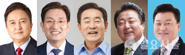 왼쪽부터 김영환 충북지사 노영민 전 대통령비서실장 송기섭 진천군수 한범덕 전 청주시장 신용한 지방시대위 부위원장 [사진 = 육심무 기자]