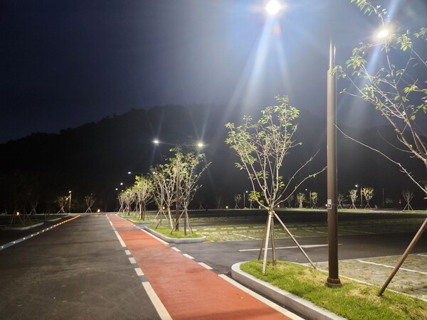 모악산 생태주차장.