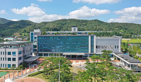 실군이 12일 5,148억원 규모의 2026년도 예산안을 편성해 임실군의회에 제출했다.