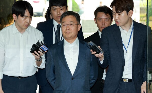 대장동 사건으로 영장실질심사 법원 찾은 김만배. 뉴시스