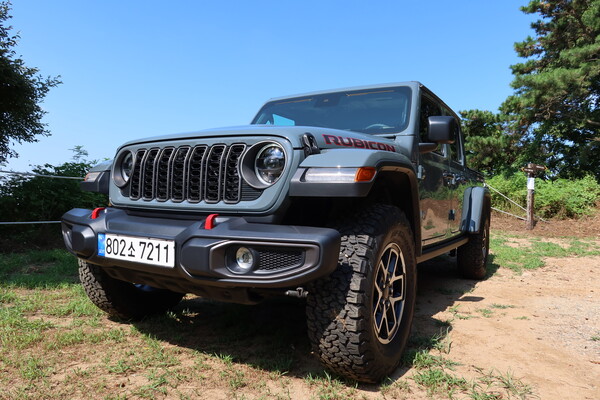 지프 뉴 글래디에이터 정측면 [이정하 자동자전문기자]