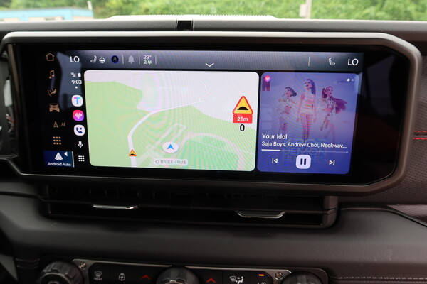 지프 뉴 글래디에이터 12.3인치 터치스크린 [이정하 자동자전문기자]