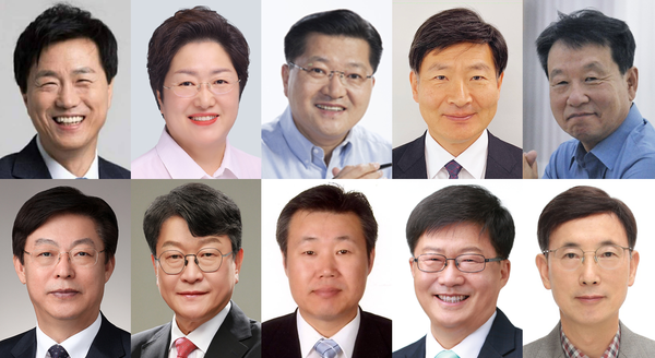 왼쪽위부터 성광진 정상신 진동규 김영진 김한수 맹수석 오석진 윤정병 정혜황 김동석