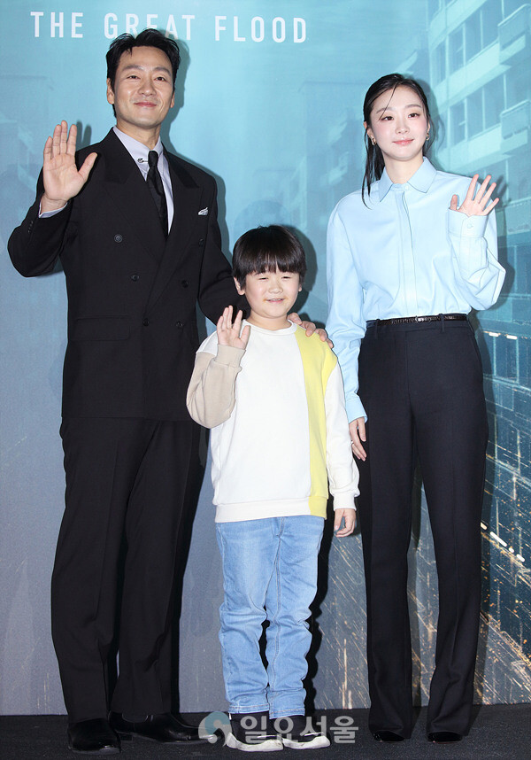 [IS포토] 박해수-권은성-김다미, '대홍수'에서 만나요~