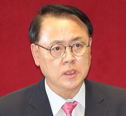 4선 이명수 전 의원, 충남교육감 선거 출마 선언..."아이들 꿈 키우는 교... - 뉴스 썸네일 이미지