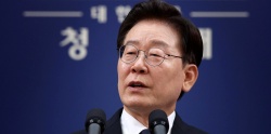 "선관위, 헌법 뒤에 숨은 무풍지대 안 된다"…이재명, <b>원포인트</b> 개헌 카...