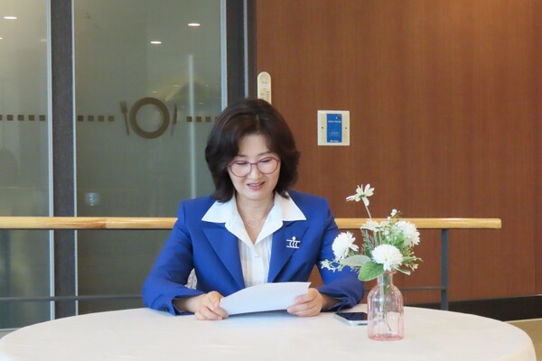 "성공보다 값진 실패의 기록"...59명의 여성 CEO가 후배들에게 남긴 가장... - 뉴스 썸네일 이미지